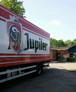 jupiler-auto-1463768140.jpg